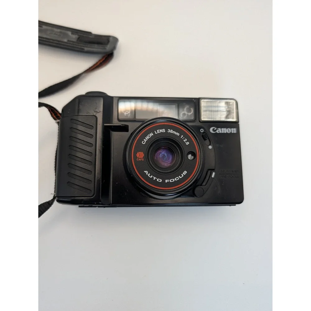 Canon Sure Shot 35mm Film Camera 38mm f2.8 AF Point and Shoot with Case Black